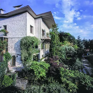  Gasthof Tra' Monti Italien